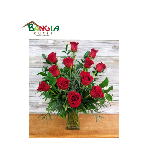 12 Long Stem Roses In A Vase