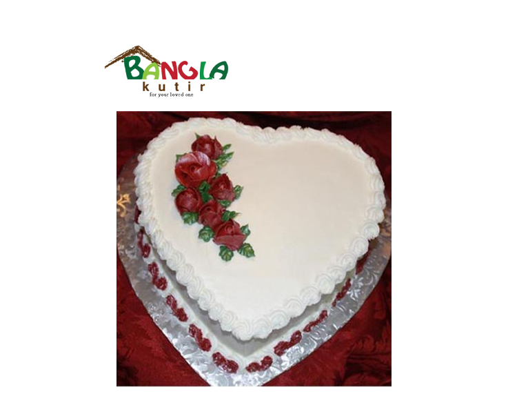 Vanilla Heart Shape Cake 2 Kg 