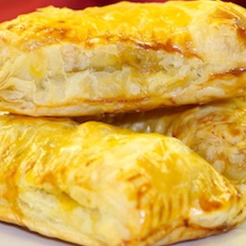 Chicken Puff Large- 1 Pc