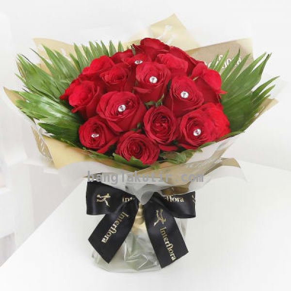 Dazzling 25 Red Roses Hand Tied