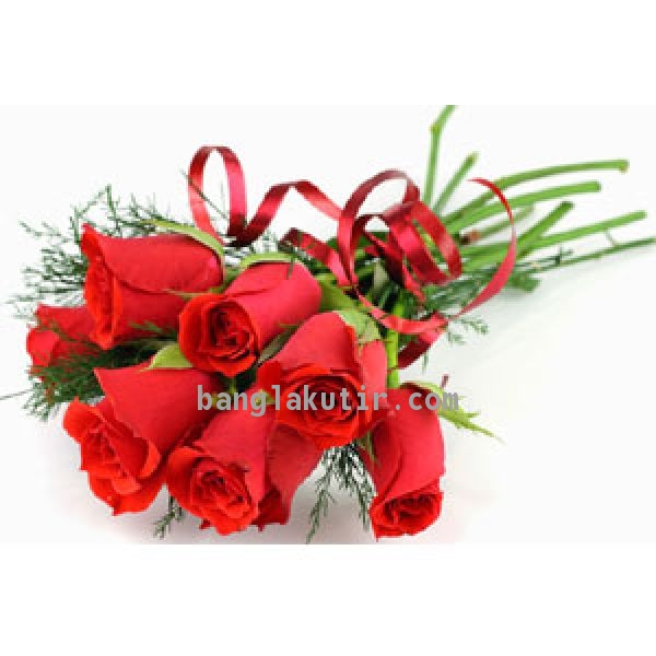 8 Pcs Red Roses In A Bouquet